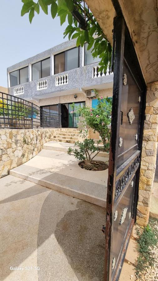 Villa Les Pieux Somone Exteriör bild